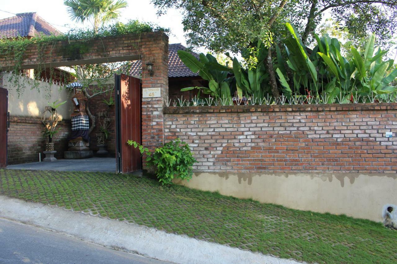 Villa Mayong Uluwatu Buitenkant foto